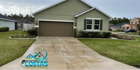 After: concrete driveway, cleaned