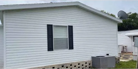 After: vinyl siding end wall, cleaned